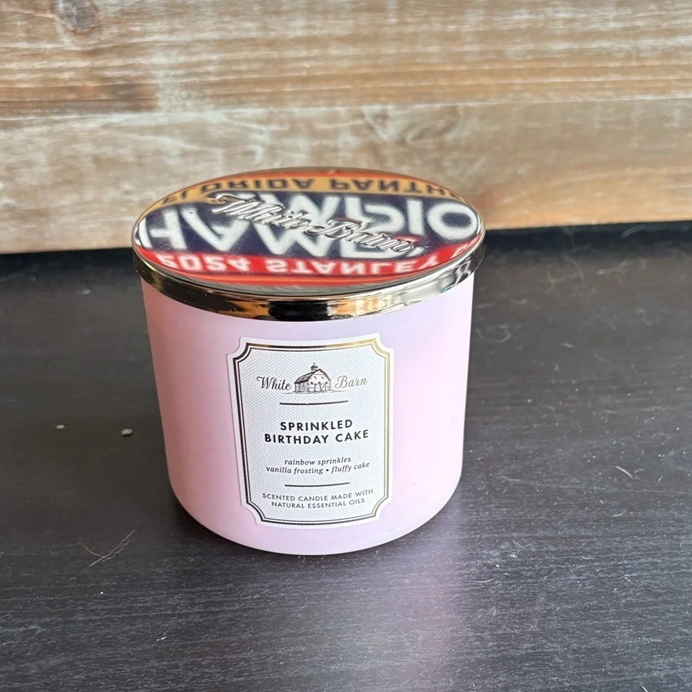 White Barn Sprinkled Birthday Cake 3-Wick Candle 14.5 oz New - Picture 1 of 5